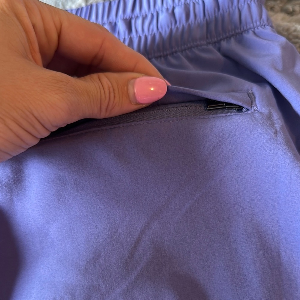 Women’s Athleta pants - Picture 5 of 5